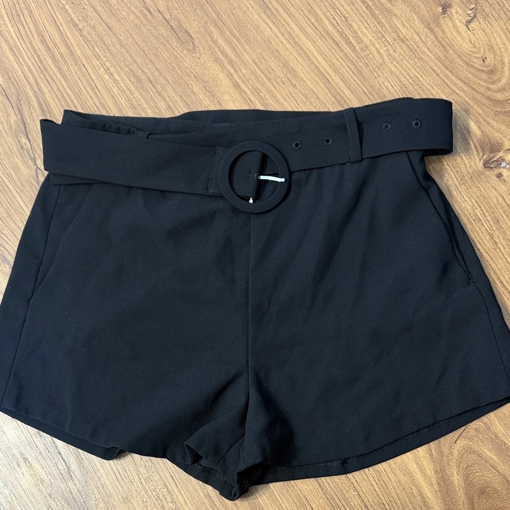 Zara Black High Waist Belted Shorts with pockets